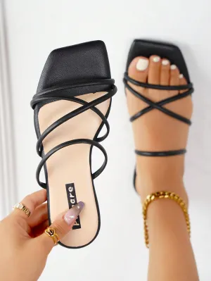 Fashionable Black Flat Sandals