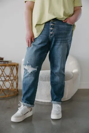 JUDY BLUE MID-RISE BUTTON FLY DESTROYED BOYFRIEND JEANS