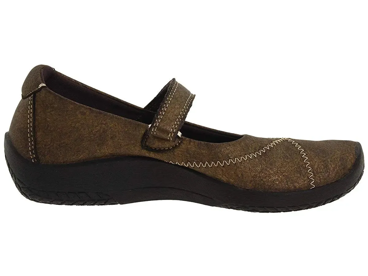 Women’s Arcopedico L18 – Classic Mary Jane with Flexible Comfort