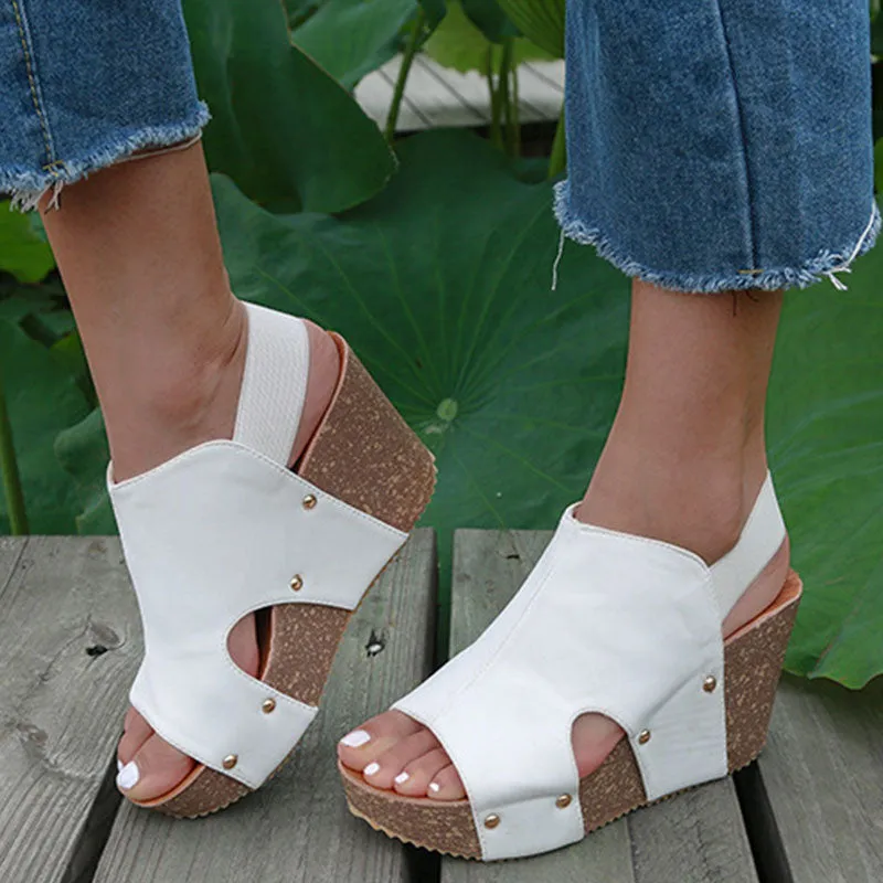 Women‘s Fashionable Retro Western Style Wedge Sandals