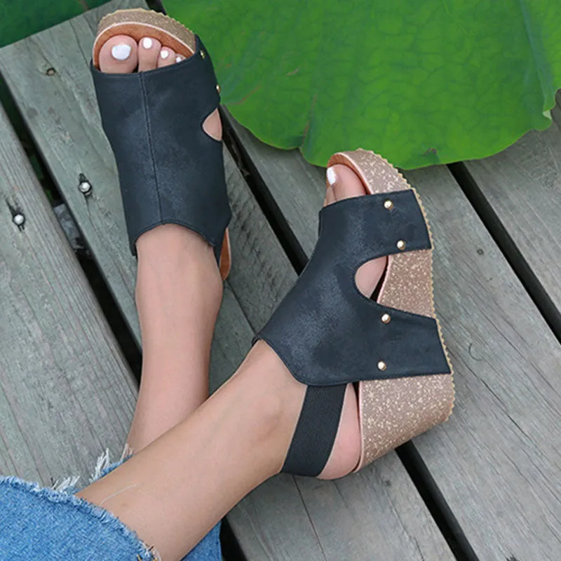 Women‘s Fashionable Retro Western Style Wedge Sandals